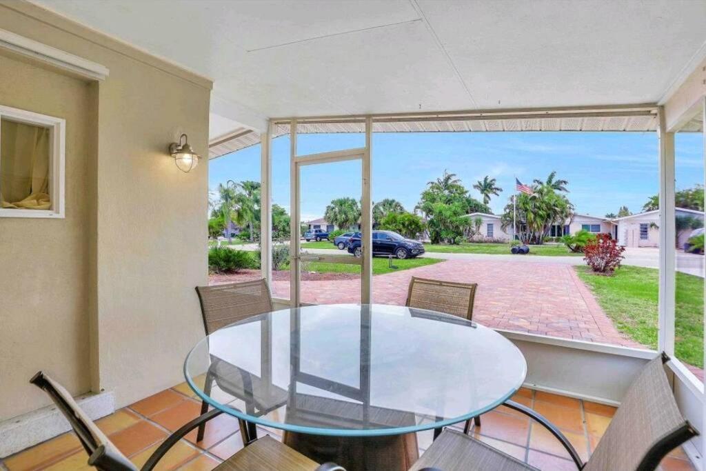 Comfy 3 Bedroom With Parking & Close To Everything North North Naples Kültér fotó